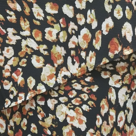 Size L VGUC I.N. Studio top - Picture 2 of 4